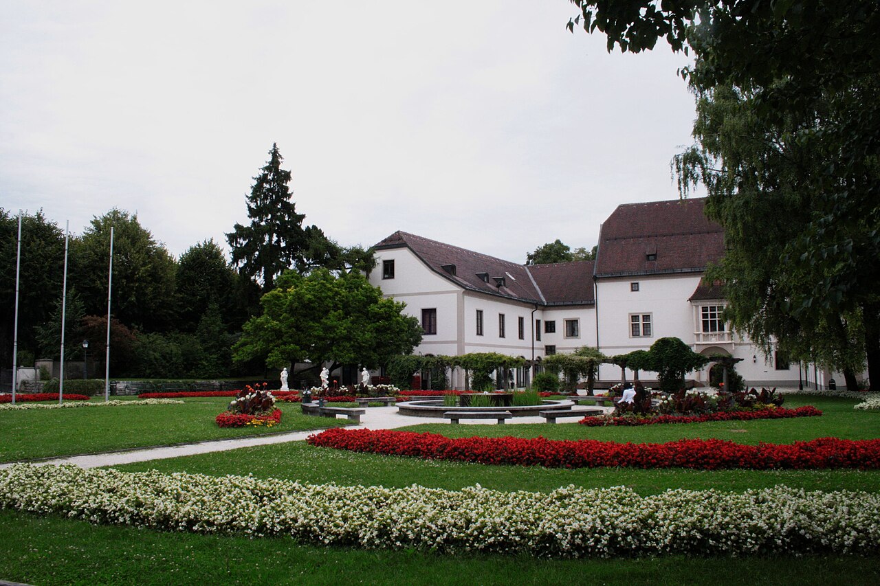 Burg Wels im Burggarten